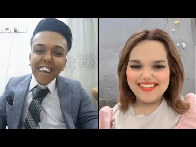 قصة مقطع من الفرح ، انتشرت العضلات على Tek Tok